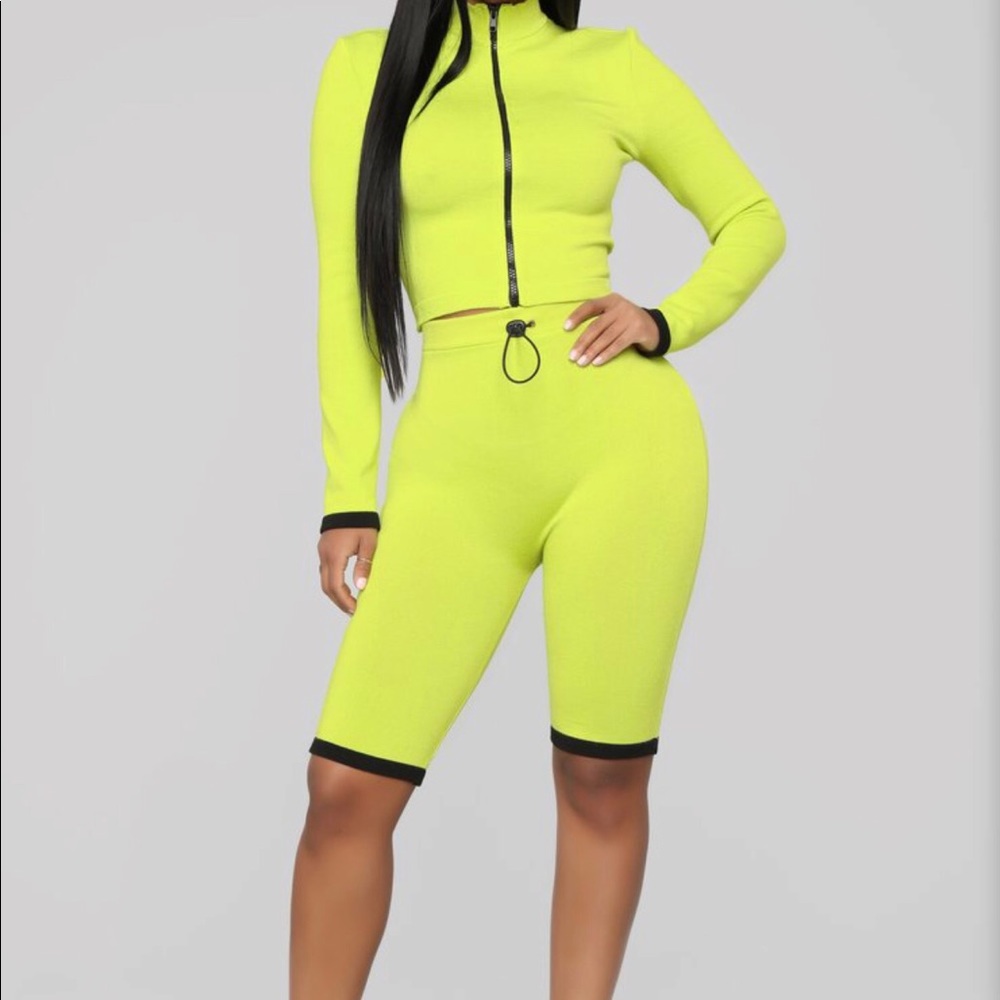 Zip to the Weekend Biker short set- Neon Green
